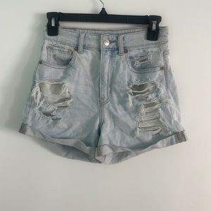 ae light wash stretch mom jean shorts